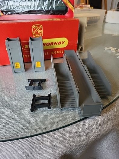 hornby footbridge