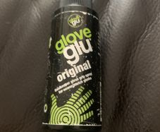 Football goalkeeper glove glu