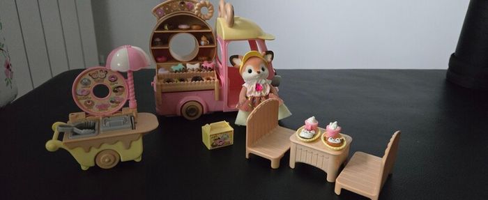 sylvanian families donut cart