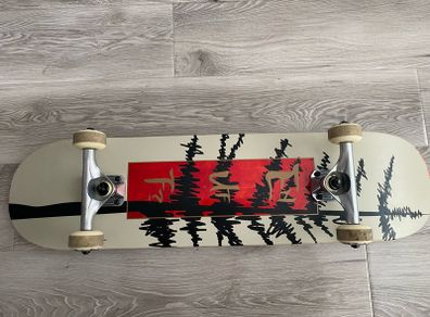 Evergreen Tree Complete Skateboard
