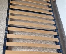 Flat fold-down rollaway bed