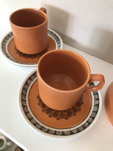 Retro Woods "Inca" Coffee pot &Cups with saucers