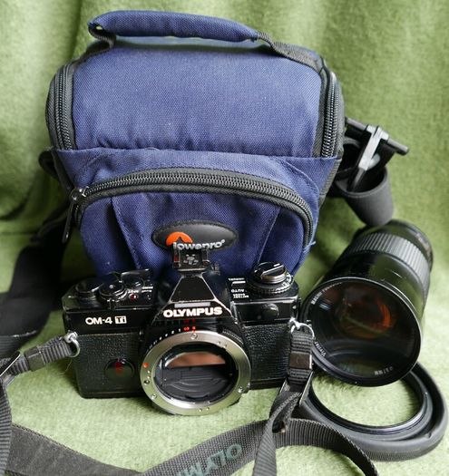 Olympus OM-4Ti Black 35mm SLR Film Camera Titan Body JAPAN and Vivitar series 1 28-90mm F2.8-3.5  FD mount lens