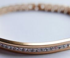 Vintage 1980s Rose Gold Plated Bracelet: Austrian Crystals length 8"