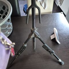 Guitar stand