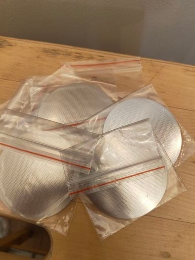 Stainless steel aeropress reusable filters
