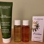 Clarins Bundle includes Cosmetics Bag Image 3