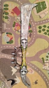 cheap weapon toy
