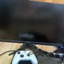 xbox one, controller, and monitor 60hz Image 2