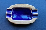 Cigarette ash tray