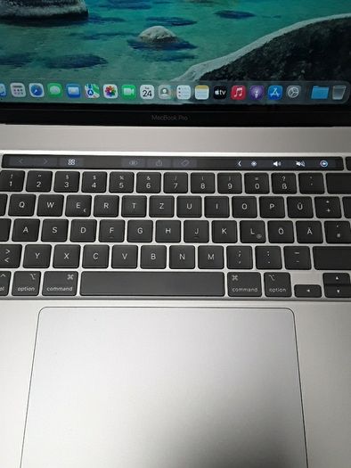 German keyboard Macbook Pro 2019 i7 16 inch 1TB