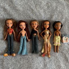 bratz dolls bundle