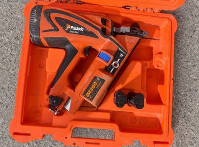 Paslode IM360Ci Lithium first fix gas framing nail gun.