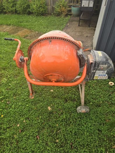 concrete mixer