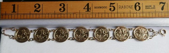 Vintage 9CT GOLD BRACELET Hallmarked 375. St. George Medallions  Bangle. length 7" - 4,45g