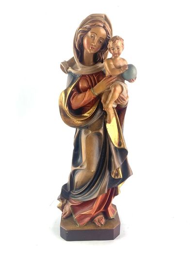 Vintage wooden Madonna and baby Jesus figurine