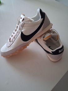 Unisex NikeTrainers size 8