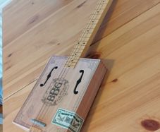 Cigar Box Guitar