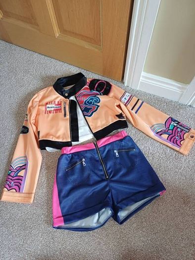 girl's dress up fancy dress costumes and accessories