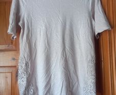 ladies gallery teeshirt with detail