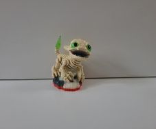 Skylanders Trap Team FUNNY BONE Figure 84997888 Activision