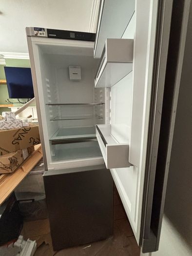 Liebherr Pure 60/40 Fridge Freezer - Stainless Steel