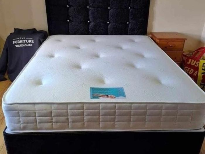 New Stylish single ,Double 4ft, 4ft6, King 5ft And 6ft Superking Sizes Divan Beds Instock. Drawers And Optional Tufted Mattresses Available. Free Delivery