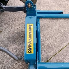 Fleming single bale lifter
