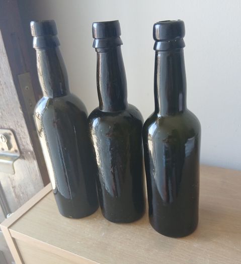 Lot of 3 vintage Guinness bottles