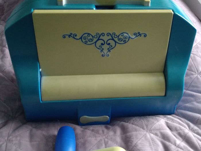 A4 Jus-Cutz Die Cutting & Embossing Machine