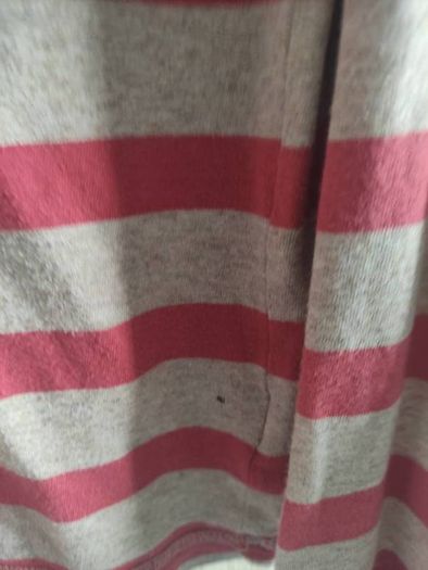 tops boy , reserved h and m barely worn 6/7 years old 9 each