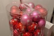 Pack of 70 timeless christmas baubles