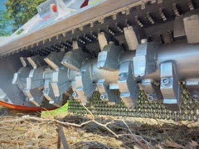 Heavy duty mulchers  ploughing row 13 st 240