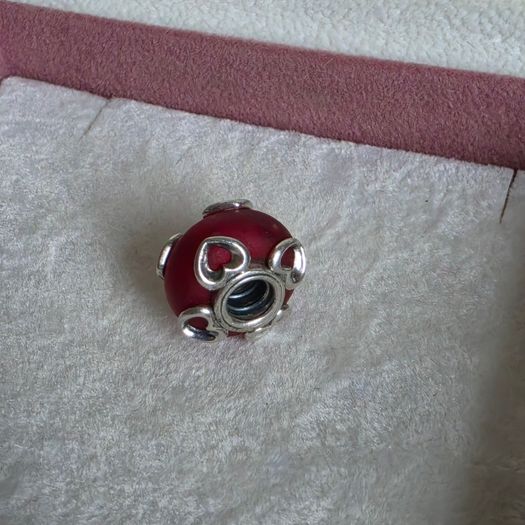 Pandora frosted red murano glass/hearts charm,very good condition hallmarked