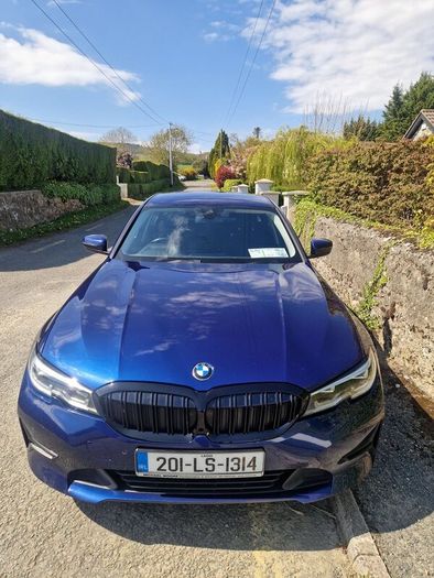 Bmw 330e.   2020