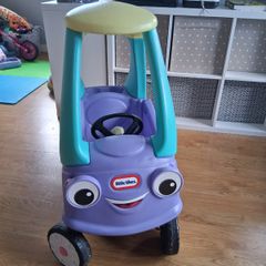 Bluey ride on car