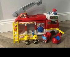 Vtech toot toot 2-in-1 Fire Station