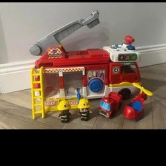 Vtech toot toot 2-in-1 Fire Station