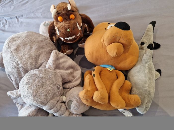 Plush toys bundle