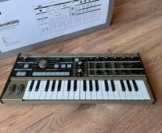 Korg microKORG
