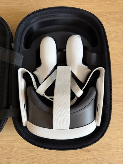Meta Quest 3 512GB VR Headset + Carry Case