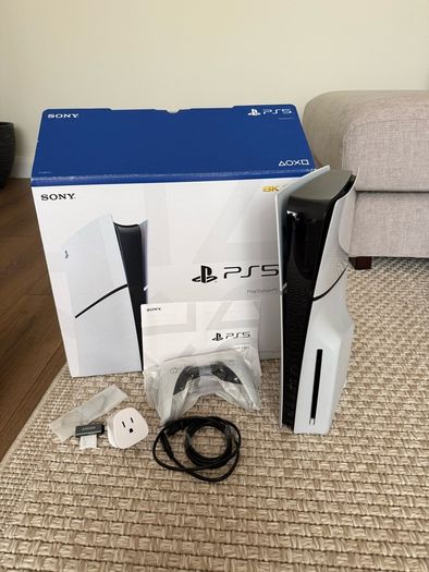 PlayStation 5 Slim 1TB Disc Edition Excellent Condition