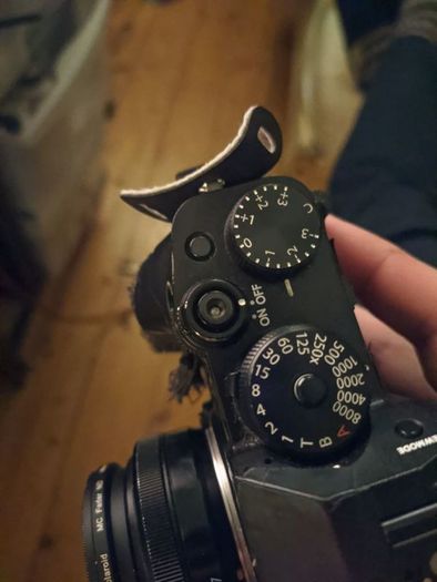 Fuji X-T4 XT4 APS-C 4k60p 10bit mirrorless camera body