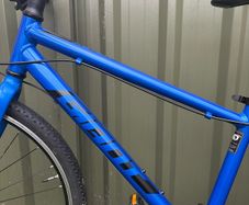 Giant 24 inch bike - perfect condition
