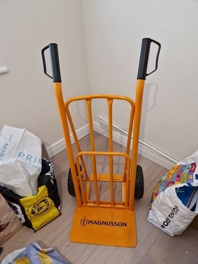 Magnusson Foldable Hand truck, 300kg capacity