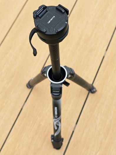 Neewer LT32 carbon fibre travel tripod