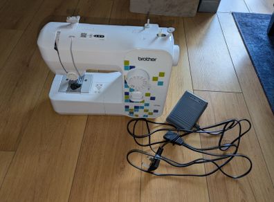 Sewing machine brother
