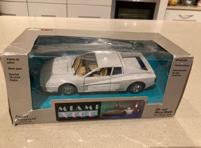 Miami Vice Ferrari Testarossa Scale 1/24 Burago