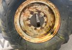Front rims and tyres for newHolland Ford