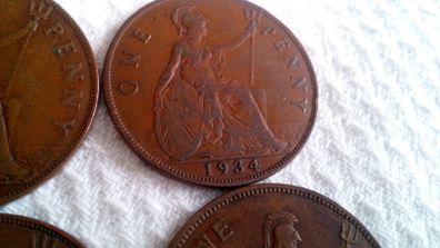 English Pennies 1930s